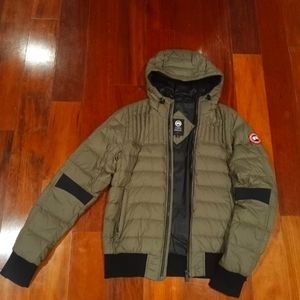 Canada Goose hooded puffer coat, Size L, Military Green.